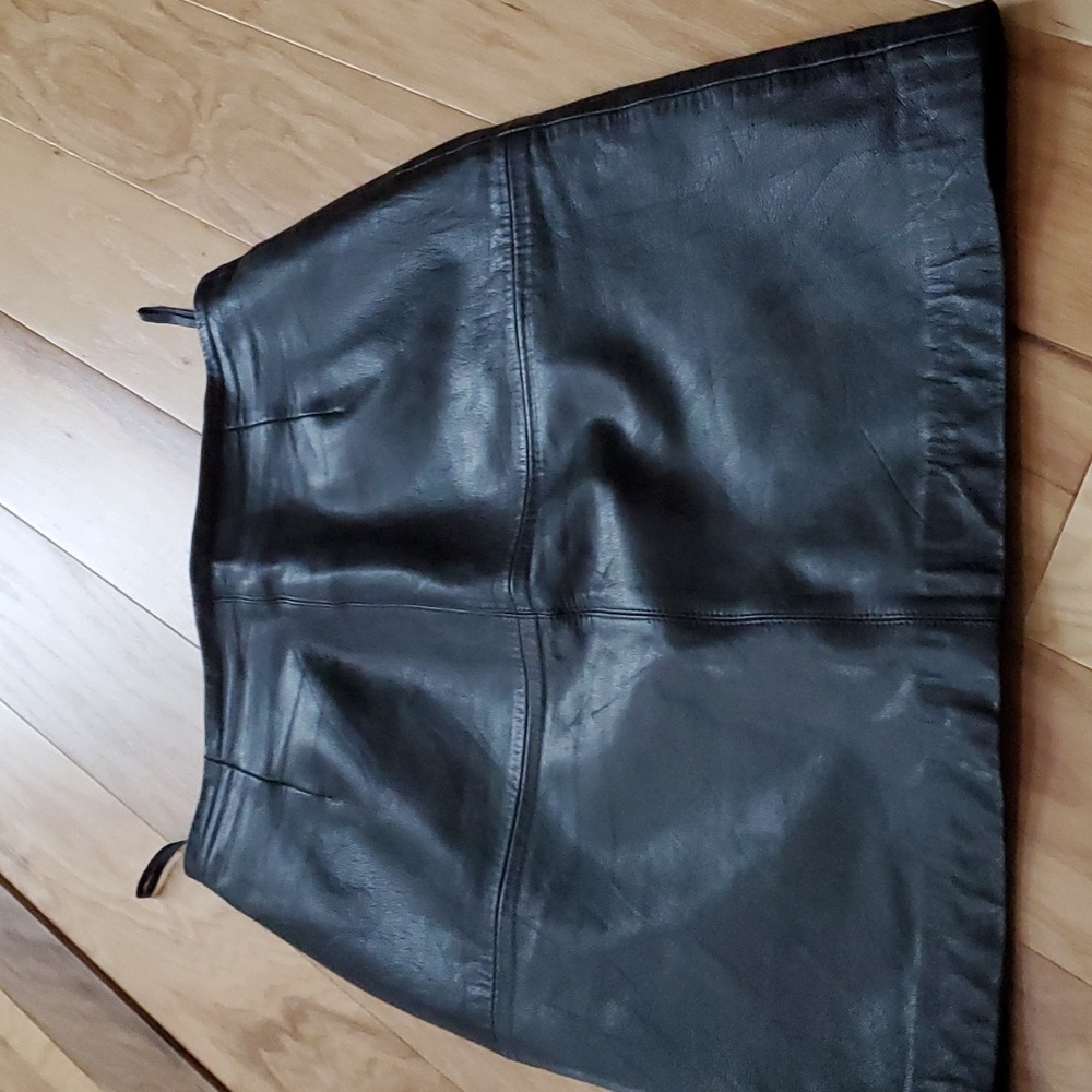 Above the knee black leather skirt size 10